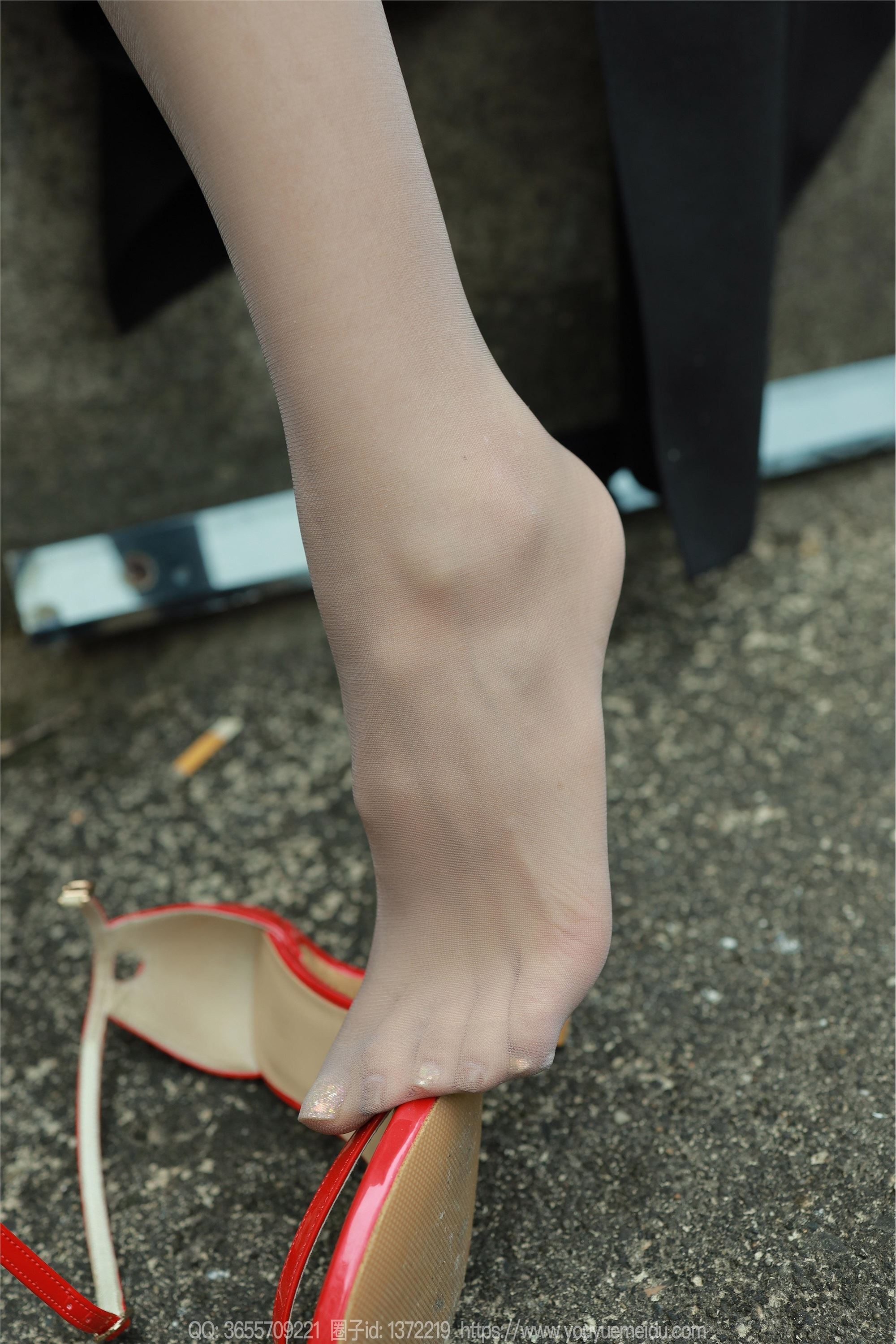 IESS异思趣向  2023.12.06 丝享家 1604 美子《黑衣园丁》